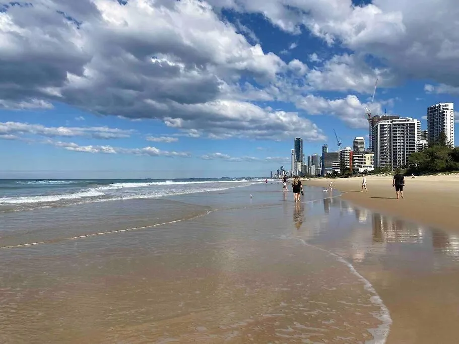 High Floor King Studio Surfers Gold Coast Australia