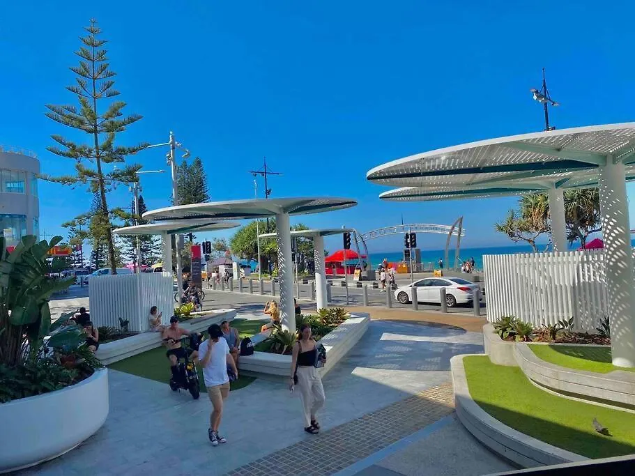 High Floor King Studio Surfers Gold Coast Apartment
